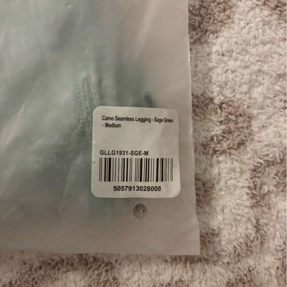 Gymshark Camo Leggings - Picture 8 of 8